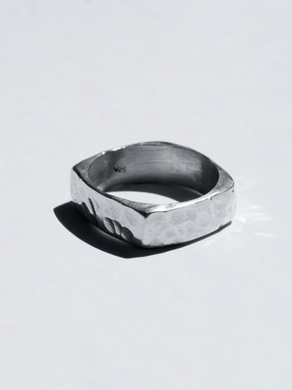 Anillo Rectangular Martillado