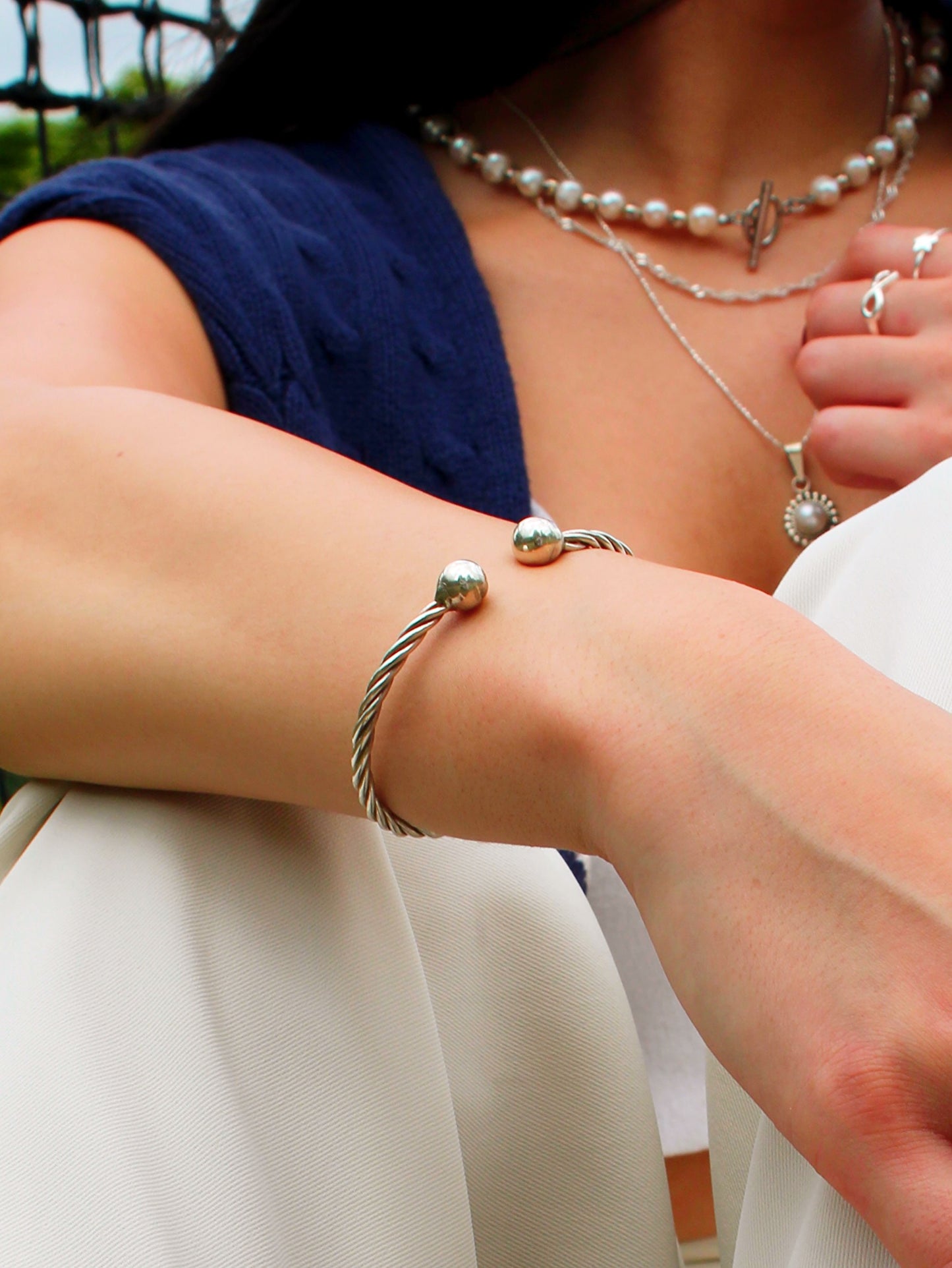 Brazalete Minimalista Torcido