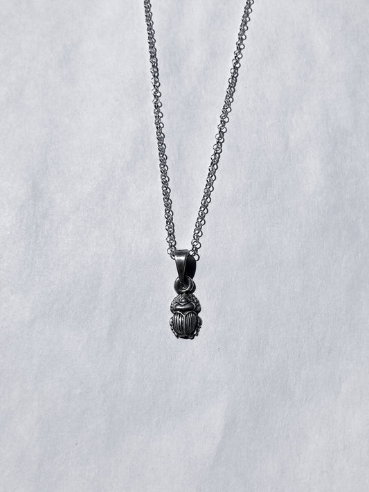 Collar Escarabajo