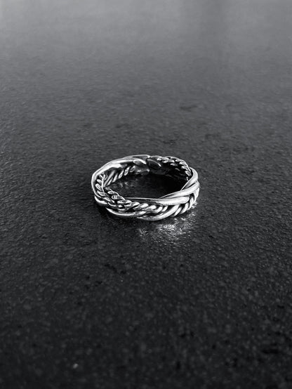 Anillo Trenza y Clavo